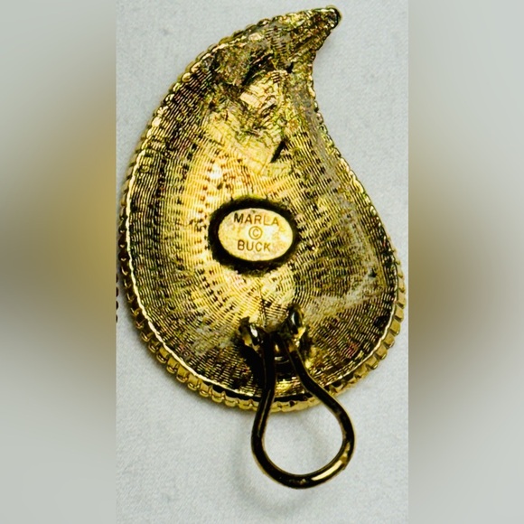 MARLA BUCK Filigree Paisley Clip-on Earrings - Picture 5 of 5